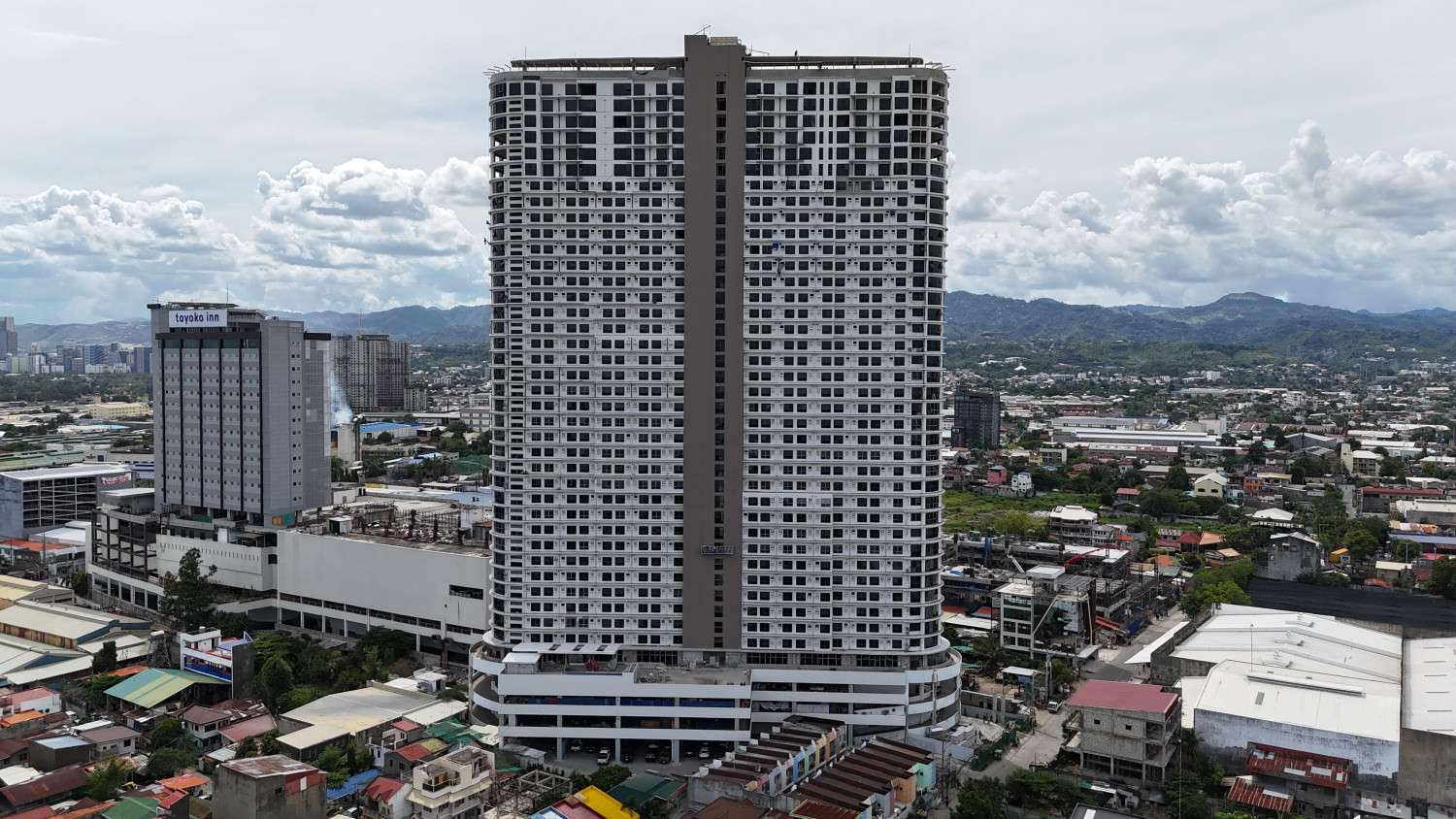 J tower residences mandaue city beside sm jmall.JPG