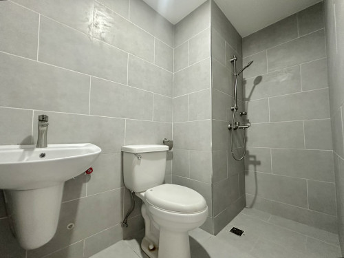 J Tower Residences  Studio 1 actual unit  5.jpg