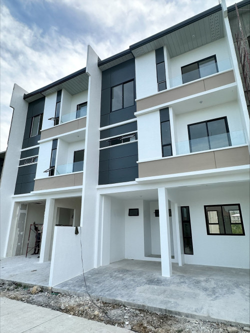 acropolis residences by broker ebeye quijano deliverable unit 8.jpg