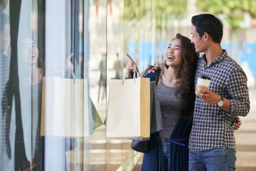 amenities ebeye jane quijano royal oceancrest panglao Couple-Shopping-and-Coffee-(2).jpeg