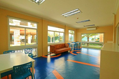 FOR ASSUME 2 Bedroom Condo in San Remo Oasis